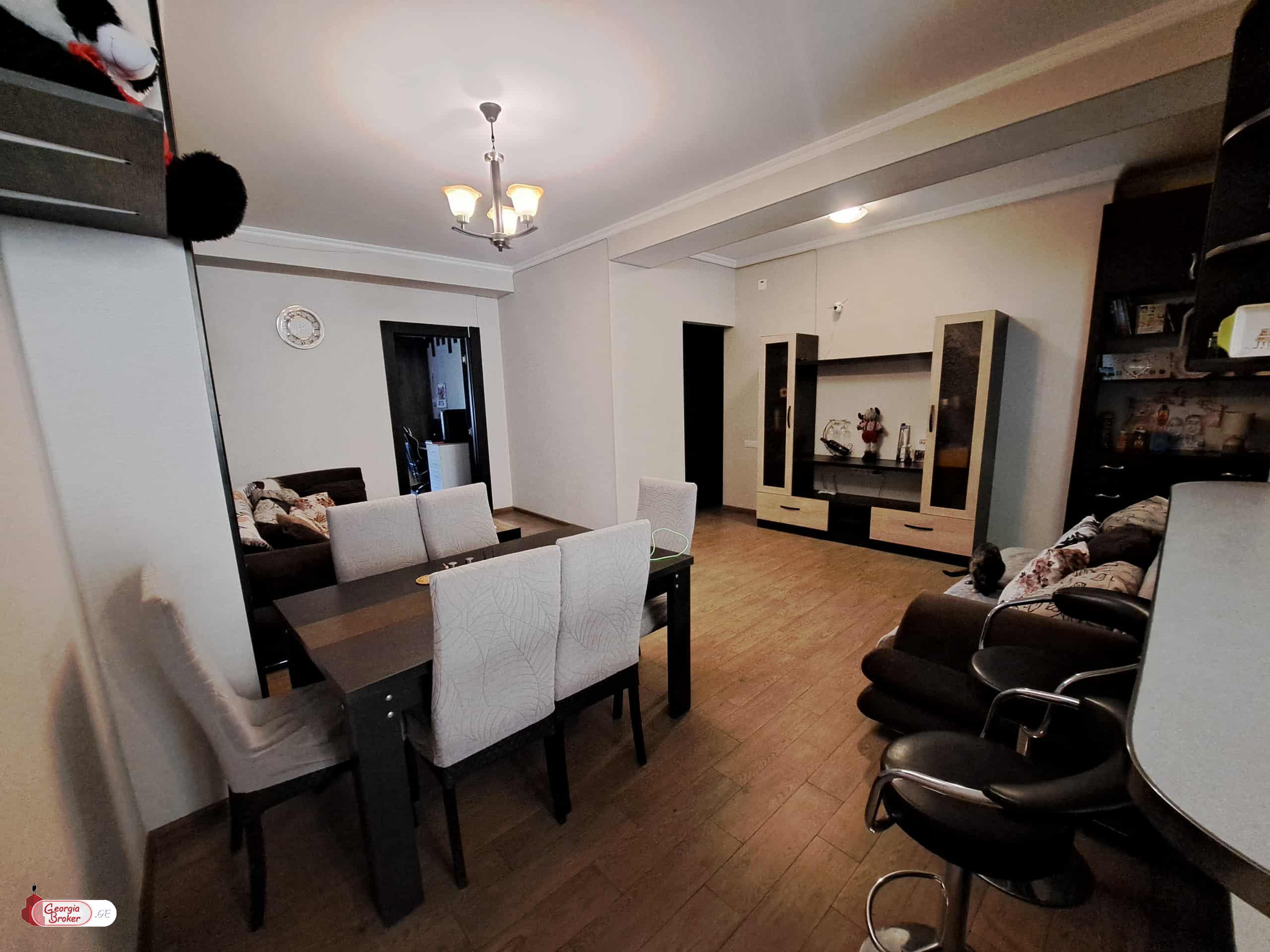 nearly repaired 3-room apartment for sale